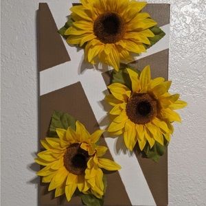Brown & White Canvas w/ Sunflowers